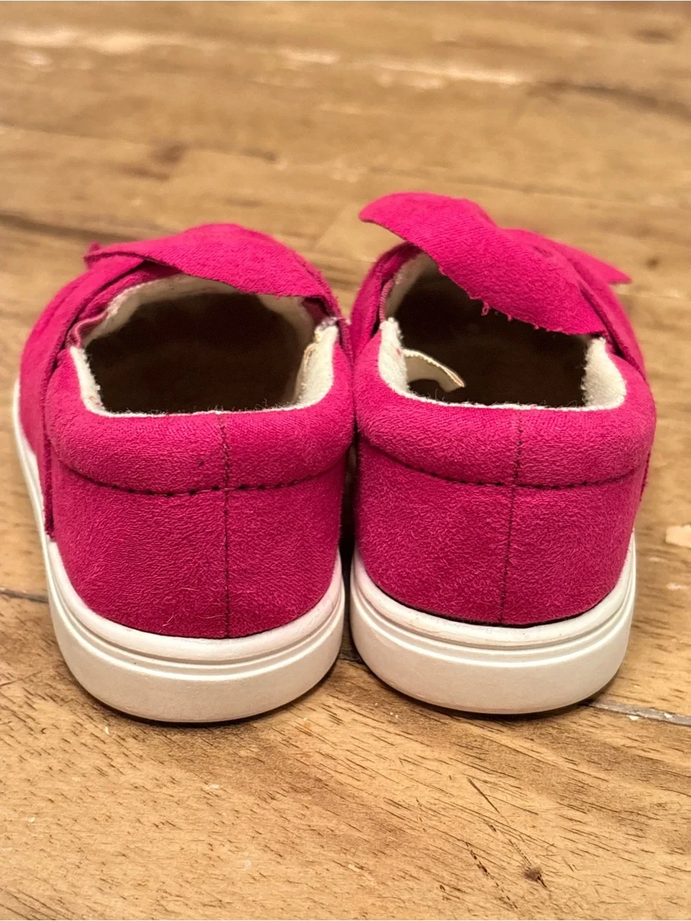 Fuchsia Slip-On Knot-Front Sneakers by Cat & Jack size toddler 5